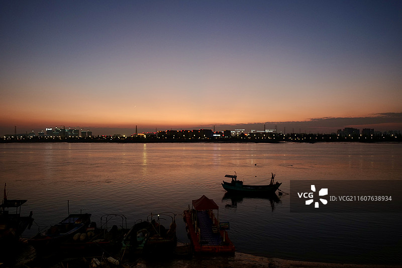 泉州鲟埔村簪花起源地 鲟埔码头日落时分 傍晚的鲟埔码头 黄昏 船只图片素材