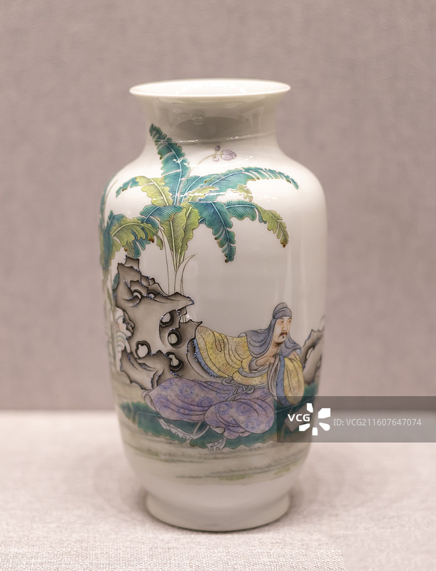 粉彩人物图瓶 民国 故宫博物院图片素材