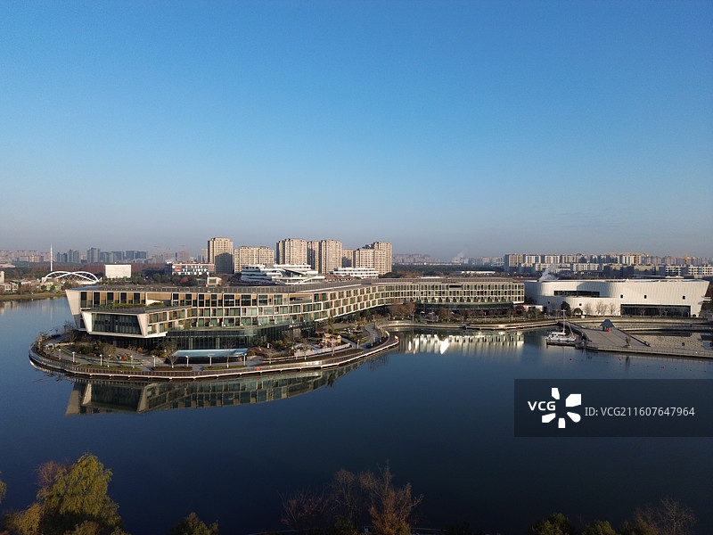 上海奉贤新城地标性建筑，JW万豪酒店图片素材