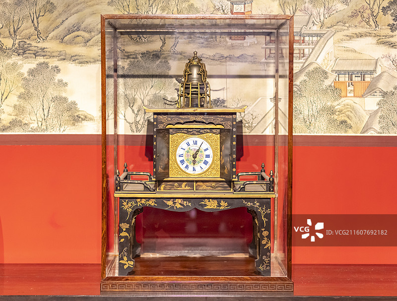 黑漆描金木楼钟 清乾隆 清宫做钟处 故宫博物院图片素材