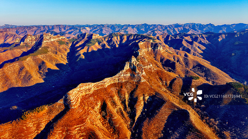崇山峻岭（拍摄于山东省淄博市博山区三台山景区）图片素材