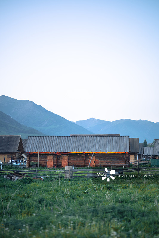 新疆阿勒泰禾木图片素材
