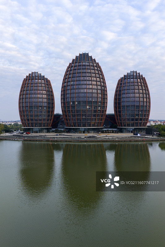航拍江西赣州南康家居小镇景区建筑景观城市风光图片素材