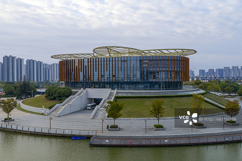 航拍江西赣州南康家居小镇景区建筑景观城市风光图片素材
