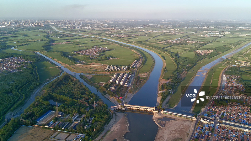航拍视角德州市武城县四女寺水利枢纽图片素材