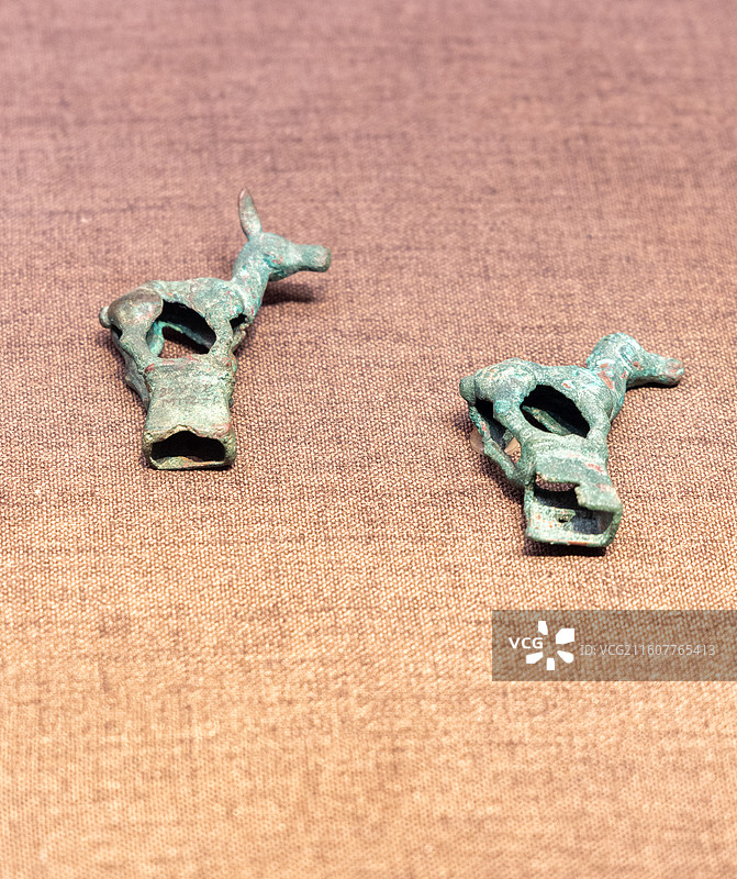 甘肃省博物馆 沙井文化 鹿形铜饰 1980年甘肃永登县树屏公社榆树沟出土图片素材