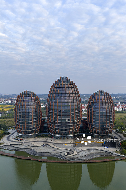 航拍江西赣州南康家居小镇景区建筑景观城市风光图片素材