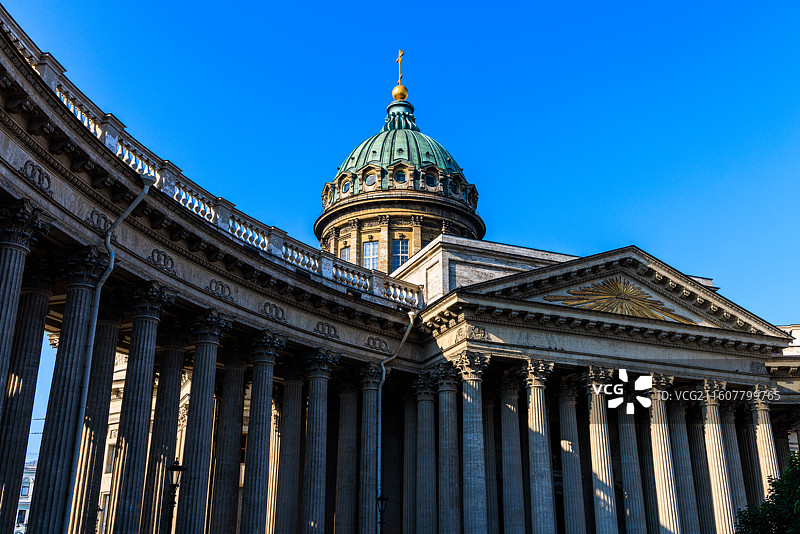 俄罗斯圣彼得堡涅瓦河畔阿芙乐尔号巡洋舰图片素材