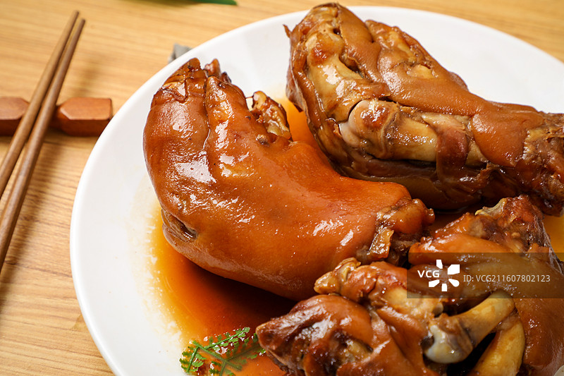 卤猪蹄3只图片素材