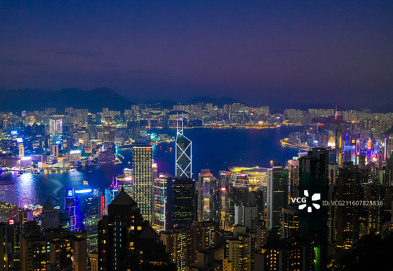 太平山顶看维港夜景图片素材
