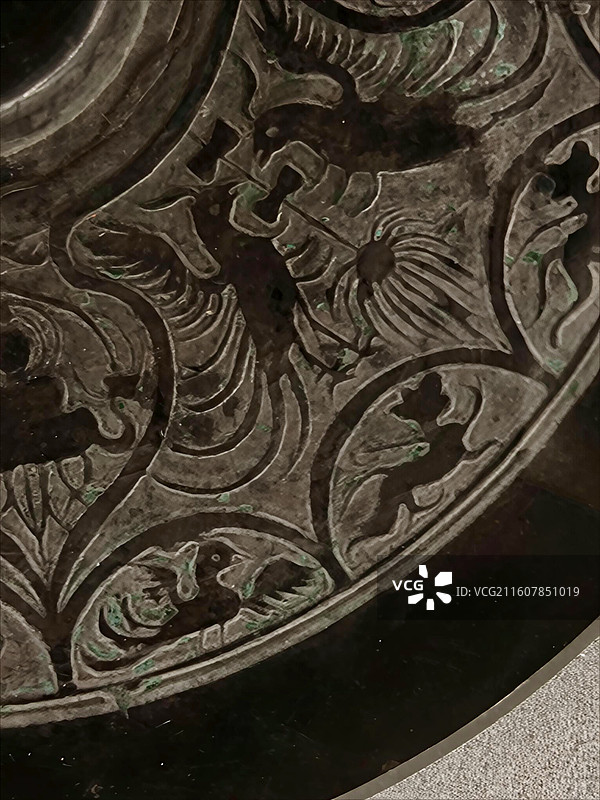 变形四叶佛像对凤纹铜镜 三国·吴 1975年湖北鄂钢五里墩工地出土 中国国家博物馆藏图片素材