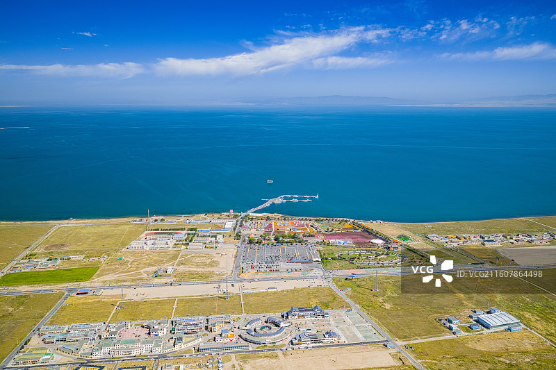 航拍青海湖二郎剑景区图片素材