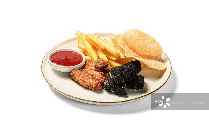 西式小吃 牛肋条 薯条 黑金鸡块 鸡翅根 蘑菇 冷菜 白底 番茄汤 烤鸡 三拼图片素材