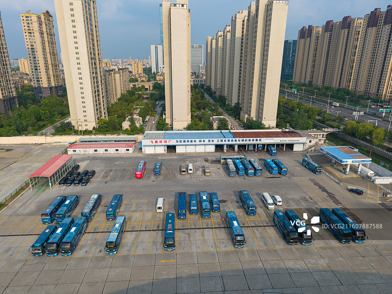 江苏省泰州市，海陵区，青年南路，泰州汽车客运南站图片素材