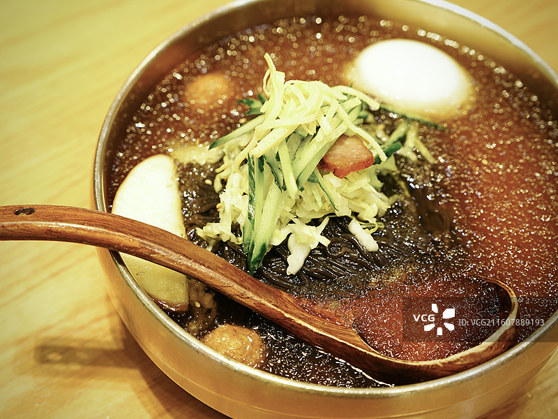 吉林延边特色美食大碗冷面图片素材