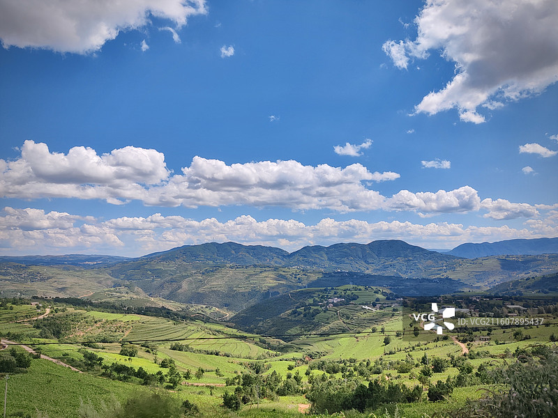 威宁县牛棚镇营山村山川之美图片素材