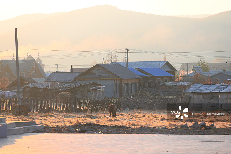 内蒙古恩和小镇的秋天图片素材