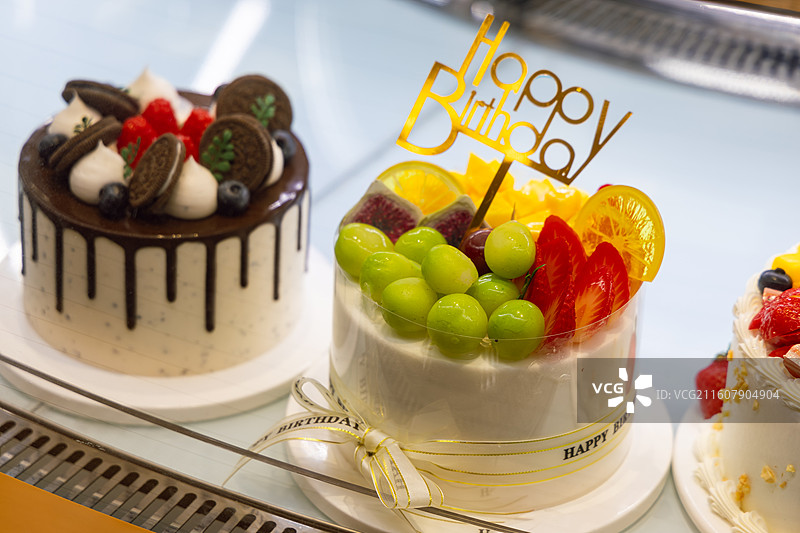 橱窗里的蛋糕图片素材