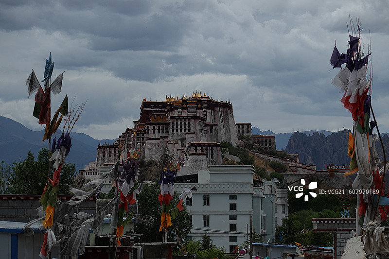 西藏拉萨市拉萨小昭寺拍布达拉宫布宫图片素材