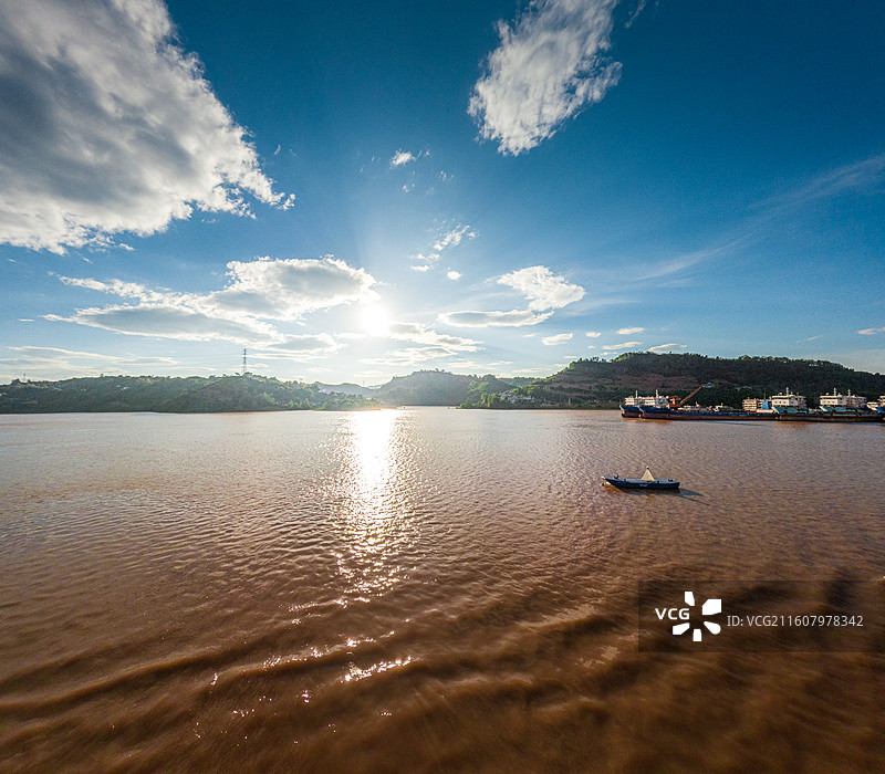 长江 沿岸 自然风光 码头 三峡图片素材