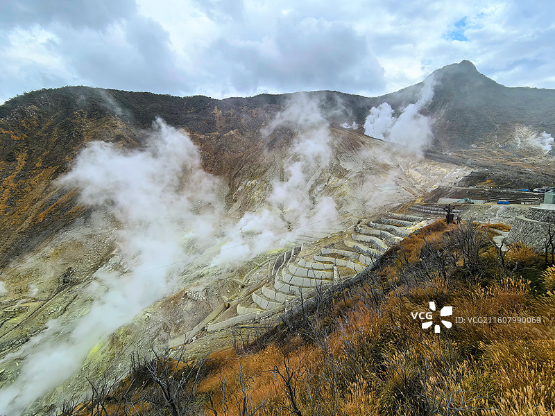 大涌谷箱根活火山的烟与荒图片素材