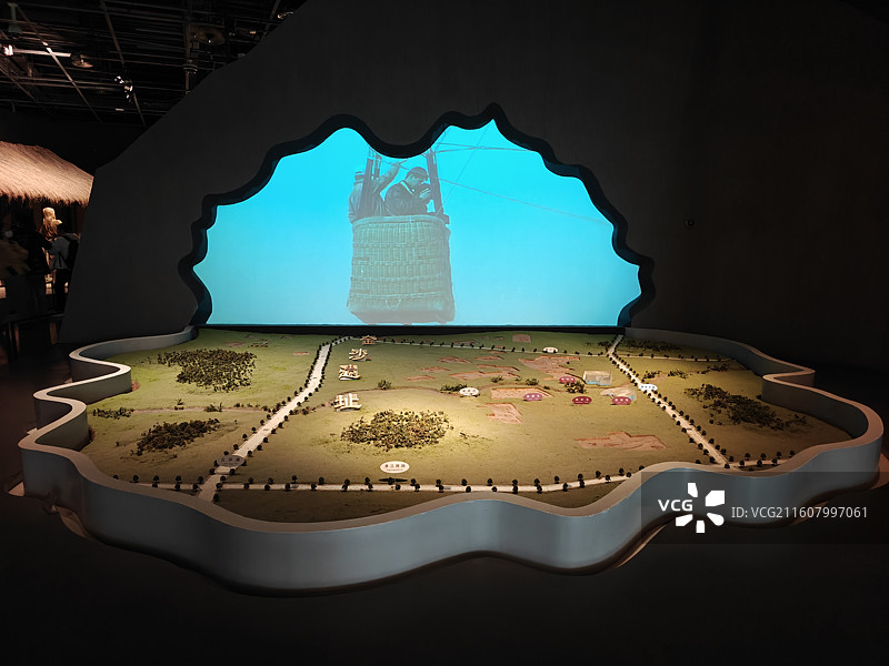 成都金沙遗址博物馆-陈列厅-沙盘展示区图片素材
