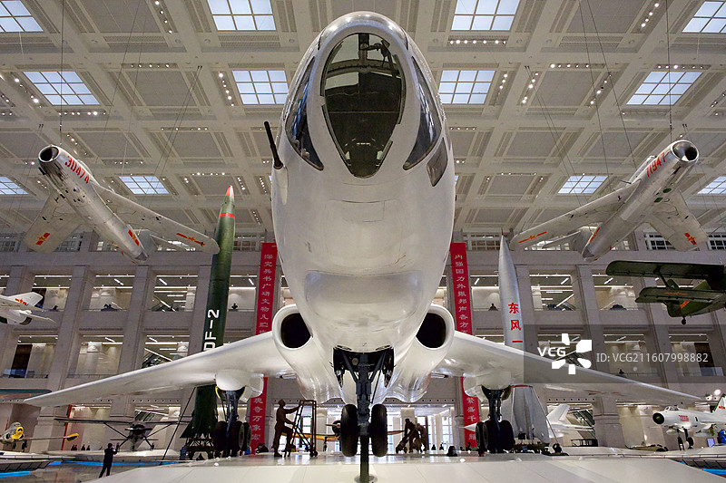 中国人民革命军事博物馆看战机 轰六图片素材