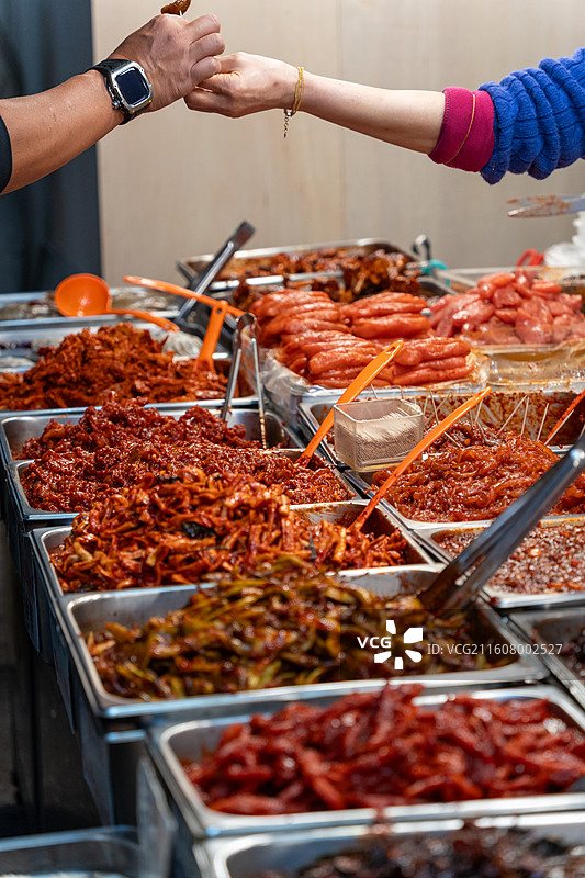 首尔广藏市场韩式小菜摊档图片素材