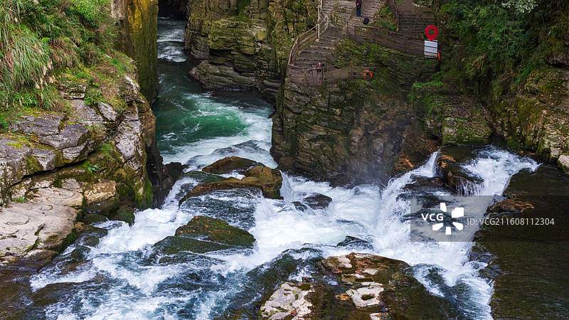 世界地质公园湖北利川腾龙洞著名景点卧龙吞江图片素材