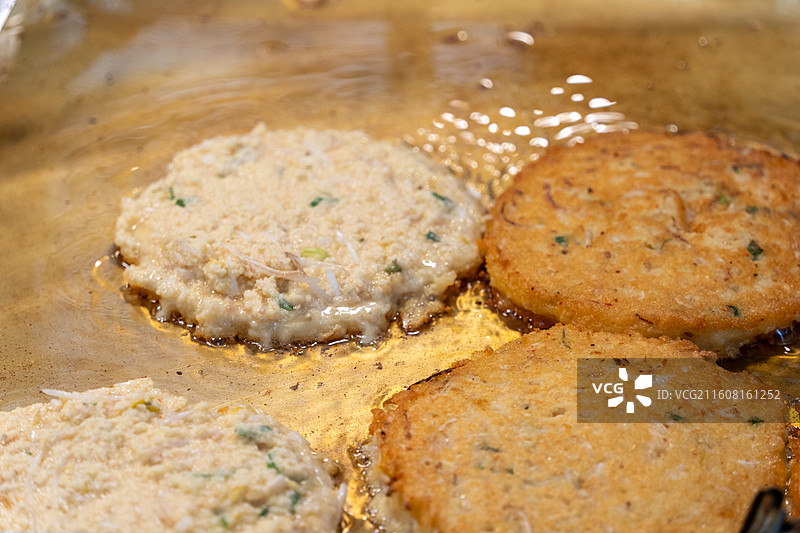 首尔广藏市场韩式绿豆煎饼制作图片素材