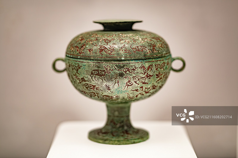 青铜器上海博物馆藏春秋晚期镶嵌狩猎纹豆图片素材