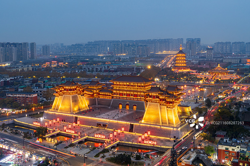 河南省洛阳市应天门建筑灯光秀夜景风光图片素材