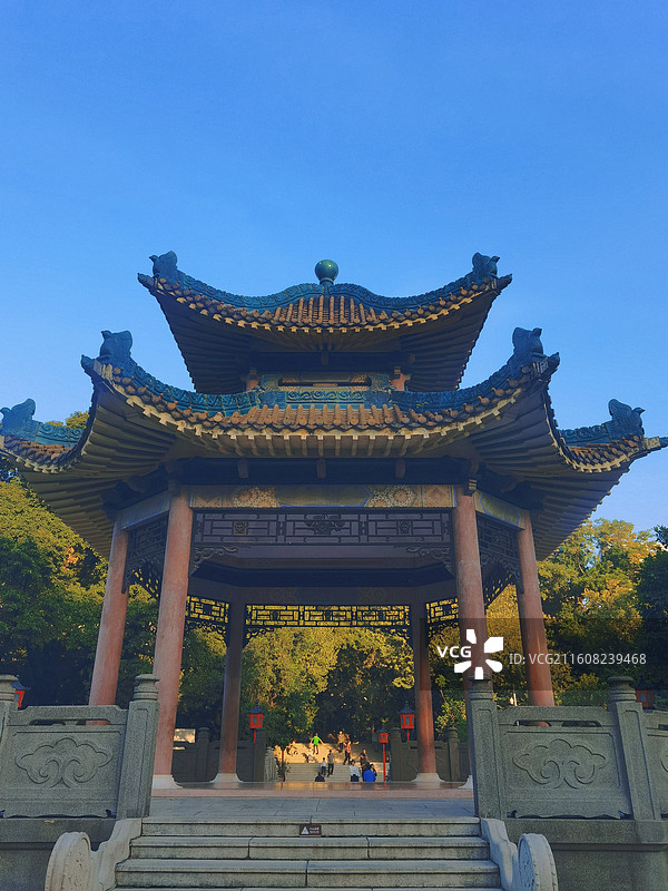 广州起义烈士陵园血荐轩辕亭图片素材