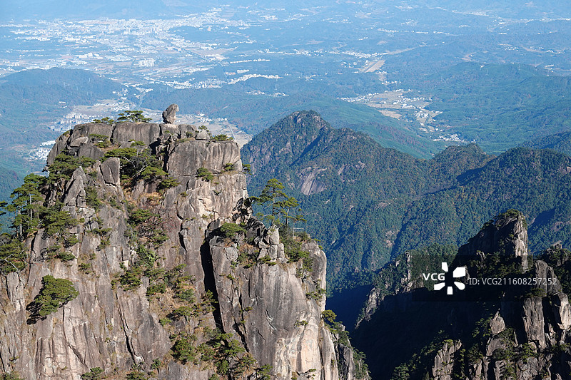 安徽省黄山市黄山风景区：北海景区狮子峰猴子观海石猴观海图片素材