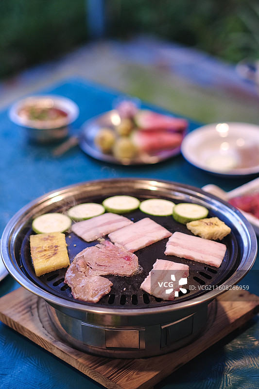 美食自助烤肉花园餐厅图片素材