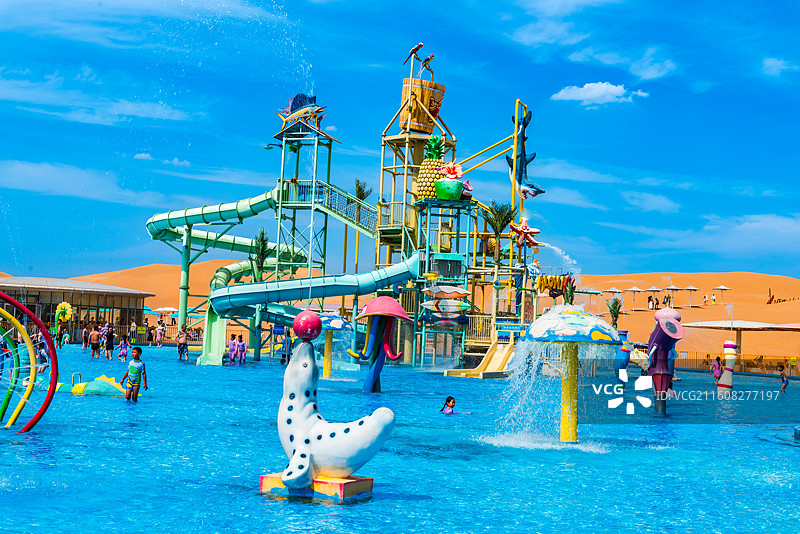 内蒙古鄂尔多斯市达拉特旗响沙湾悦沙岛-沙漠游乐场图片素材