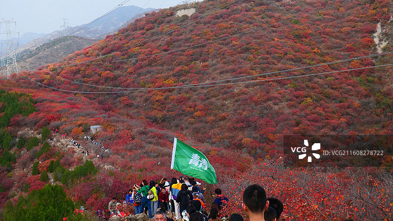 秋天的五彩浅山图片素材
