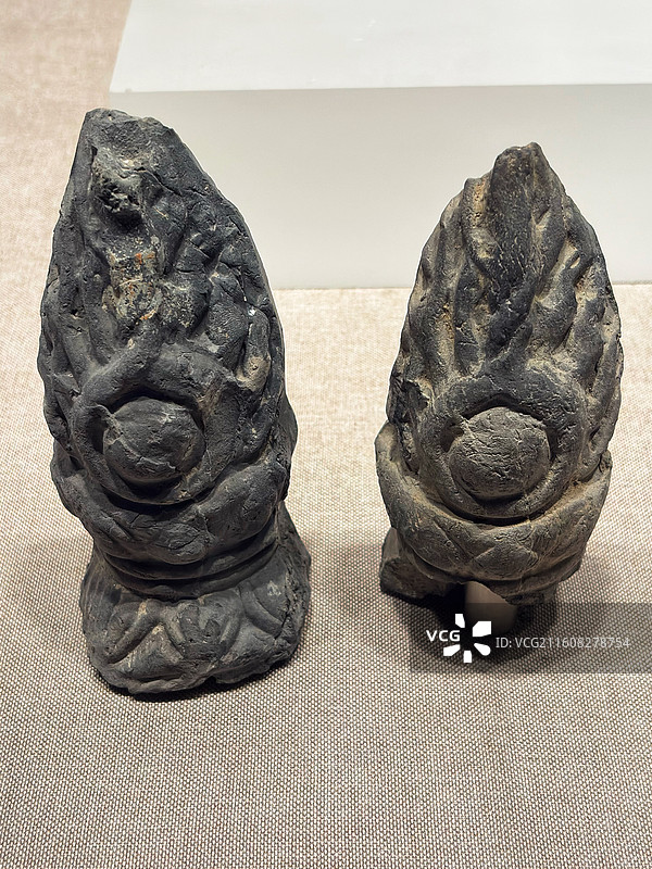 嘉兴博物馆展出东塔寺遗址出土宋火珠图片素材