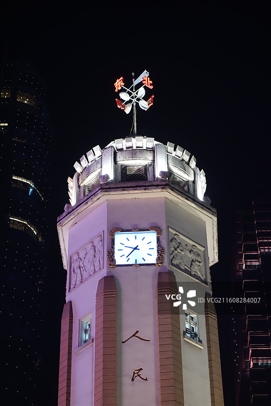 重庆市渝中区解放碑人民解放纪念碑夜景图片素材