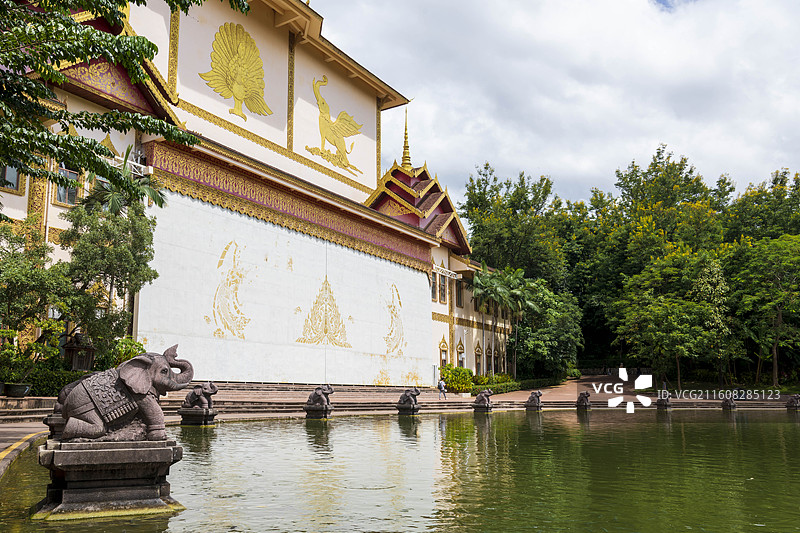 西双版纳曼听公园图片素材