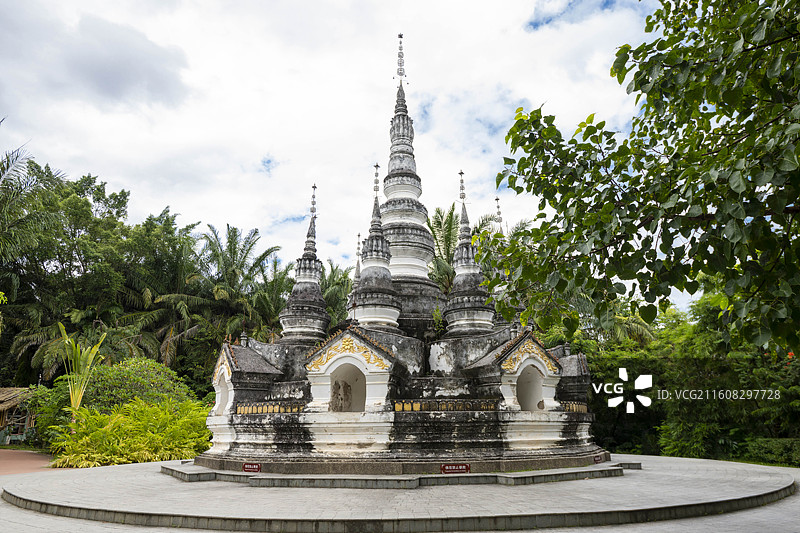 西双版纳曼听公园图片素材