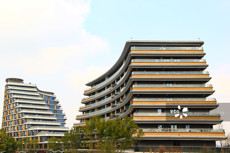 成都东部新区公寓建筑外立面实景特写图片素材