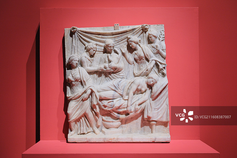 酒神的诞生浮雕，公元2世纪，英国利物浦国家博物馆古罗马艺术大展图片素材