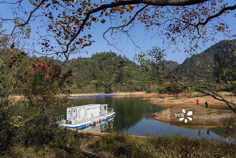 美丽的丰乐湖图片素材