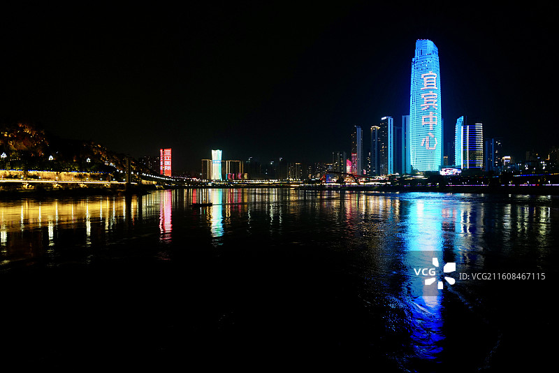 四川宜宾著名地标三江口、合江门、川南第一高楼宜宾中心及长江两岸夜景风光图片素材
