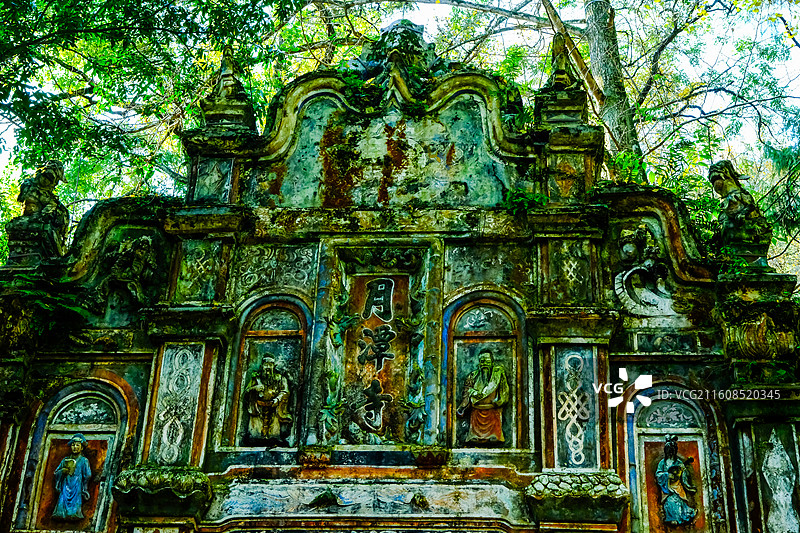 金秋时节中国贵州省黔南州黄平县飞云崖风光，黔南第一洞天牌坊，月潭寺牌坊，飞云崖，藏经阁，飞云崖古建筑图片素材