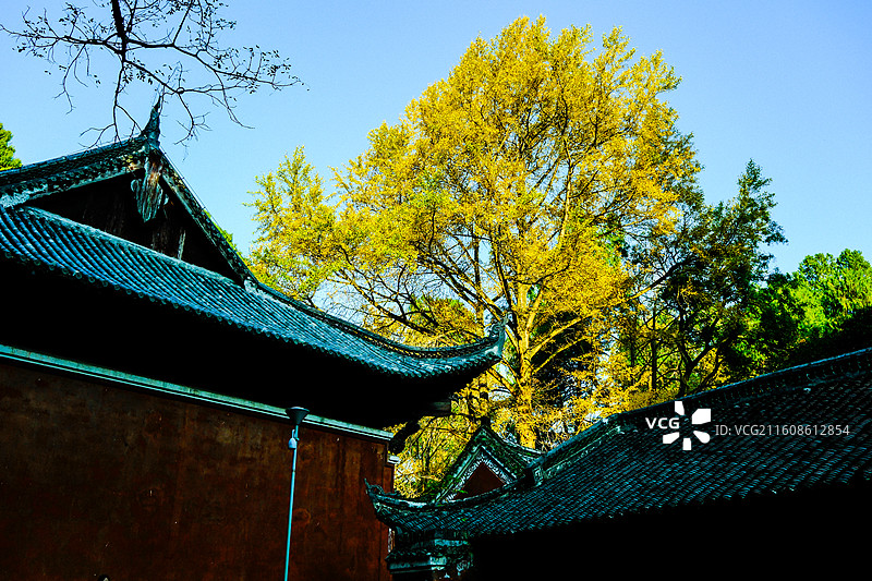 金秋时节中国贵州省黔南州黄平县飞云崖风光，黔南第一洞天牌坊，月潭寺牌坊，飞云崖，藏经阁，飞云崖古建筑图片素材