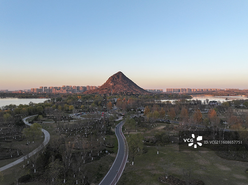 航拍济南华山湖冬季风光图片素材