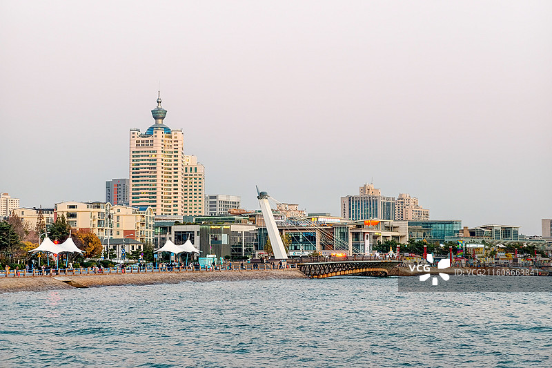青岛城市海岸风光 奥林匹克帆船中心图片素材