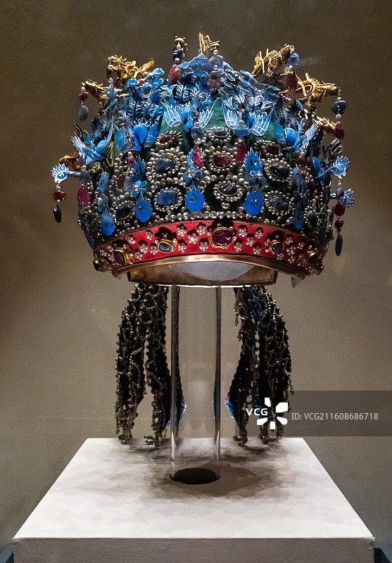 北京中国国家博物馆基本陈列孝端皇后凤冠明万历(公元1573年-1620年)1957年北京明定陵出土图片素材